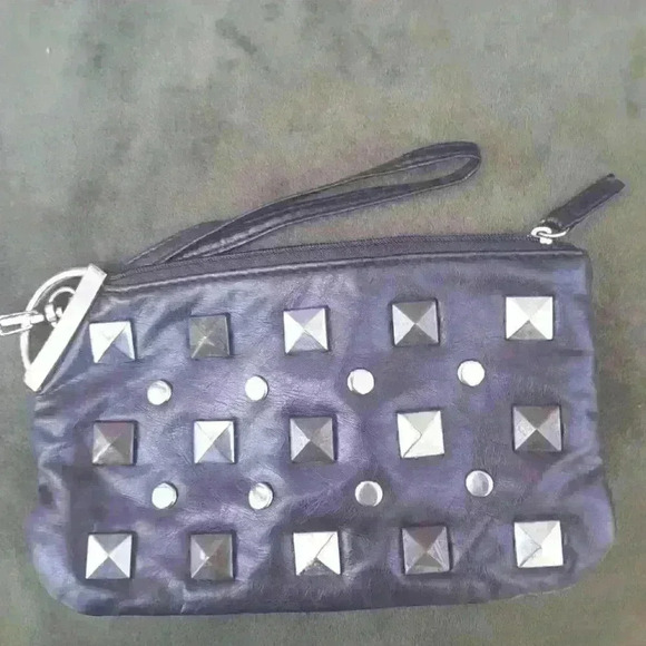 LULU  Women Wristlet - Picture 1 of 5
